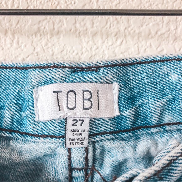 Tobi Distressed Jean Shorts - Picture 2 of 5